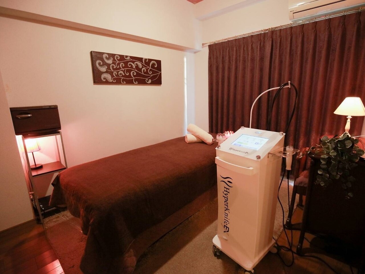 三重県　津市　鈴鹿市　四日市　伊勢市　エステ　ダイエット　フェイシャル　小顔